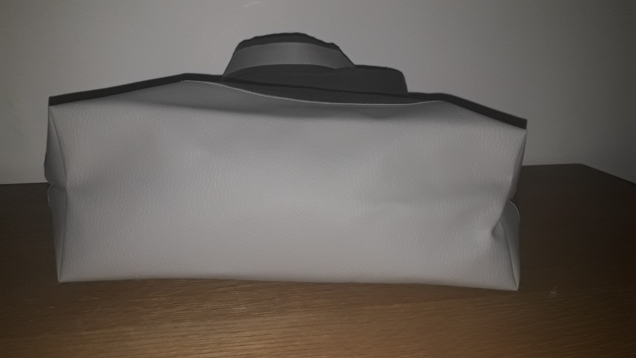 FANY 024 – Image 4